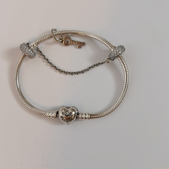 Pandora Bracelet - Picture 2 of 5